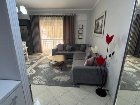 🏢Ne zonen e Don Boskos,Kompleksi Vizion Plus jepet me qera apartament 1+1,i mobiluar 60,000Leke