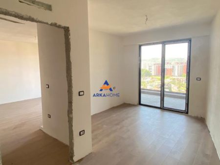 SHITET APARTAMENT 2+1+BALLKON "TEK KOMPLEKSI TURDIU, FUSHA E AVIACIONIT" 166,000 EURO