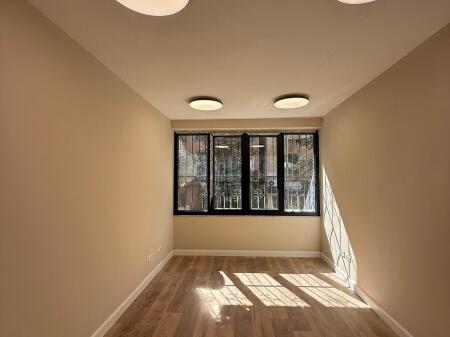 Office - For Rent IN BLLOK