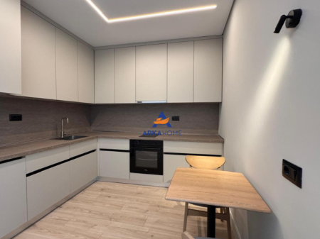 JEPEN ME QERA 3 GARSONJE 128 M2 BRUTO "PRANE SHESHIT SKENDERBE. RRUGA LUIGJ GURAKUQI " 190.000 LEKE