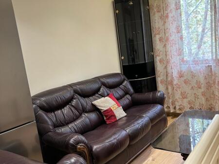 Apartament 2+1 per qira tek Bulevardi Bajram Curri.