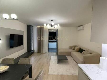 APPARTAMENTO 2+1 IN AFFITTO VICINO ALL'AMBASCIATA AMERICANA, TIRANA!