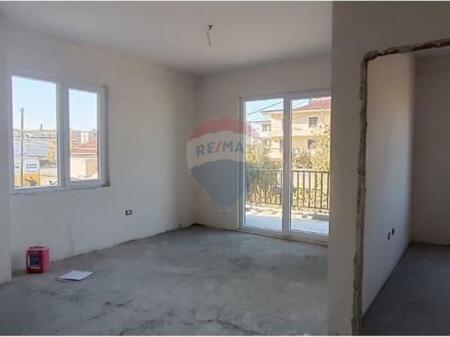 Office - For Rent - Blu Boulevard, Kamëz !