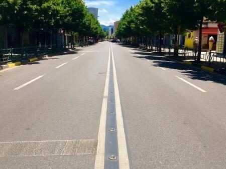 Ambjent per qira ne Rrugen e Durresit