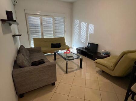 Appartamento 2+1 in affitto vicino a Casa Italia, a Tirana (ID 42214595)