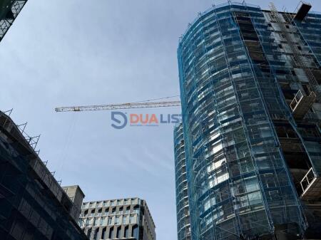 Lake Park Central – Near the "Air Albania" Stadium