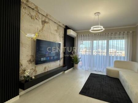 Appartamento 2+1+2 in vendita ad Astir