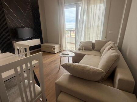 JEPET ME QERA APARTAMENT 1+1 NE FRESK