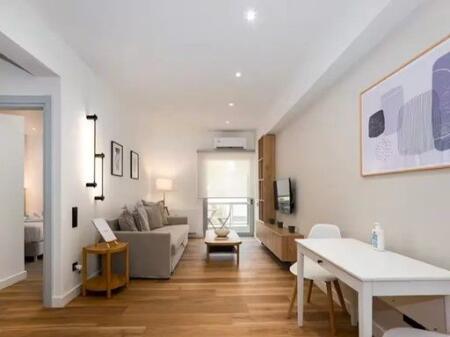 Apartament me qera 1+1 tek Rruga e Kosovareve (ID B2101321) Tirane