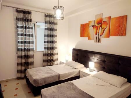 Shitet Apartament me pamje anesore nga deti ne rrugen ''Butrinti''