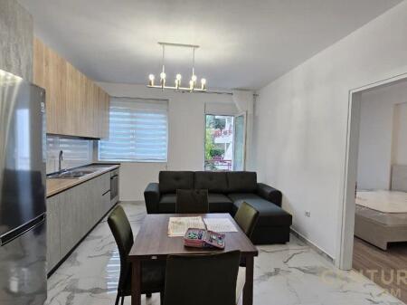 APARTAMENT 2+1 PER QIRA TE KOMPLEKSI FZ Liqeni Thate!