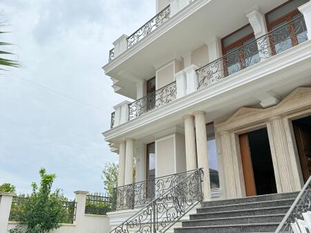 🏡 2 Adjacent Villas for Rent – Sauk, near the Brigades Palace