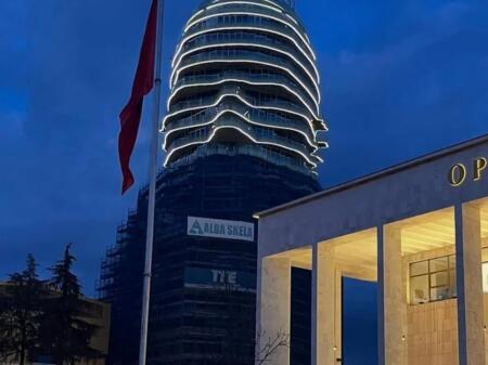 Shitet apartament Rock Tower Koka e Skenderbeut