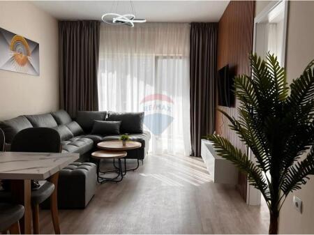 2+1 apartment for rent in Zogu i Zi!