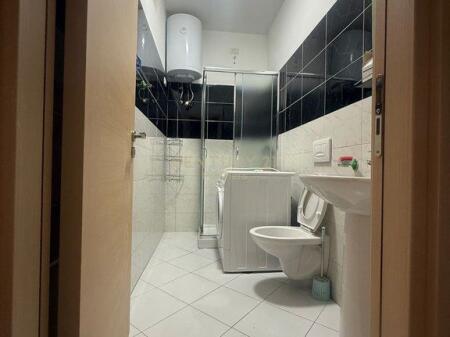 APARTAMENT 1+1 ME QIRA, FRESKU!