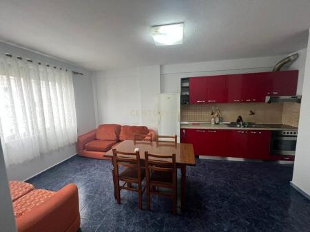 Jepet apartament 1+1 me qira tek Bulevardi Zogu i pare, tek New Jorku. 550 € /Muaj