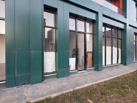 Shitet, Ambjent biznesi + Depo + 2 Poste parkimi,Platinum Residence, Bulevardi Ri, Tiranë