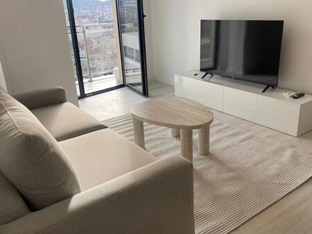 Qira/ Jepet apartament 1+1 te Mine Peza