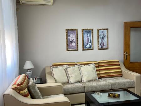 Jepet me qira apartament 2+1 mbrapa Ambasades Amerikane!