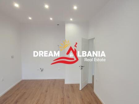 Apartament 2+1 ne Shitje ne Qender, Prane Komisariati Nr 3 (ID 4129548)
