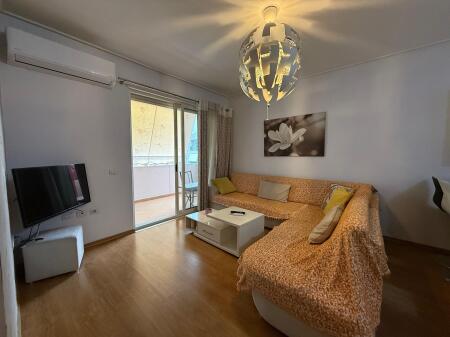Apartament 2+1  me qira ne Astir
