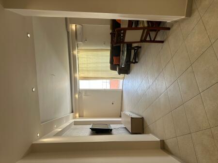 Shitet Apartament ne Astir – Pamje Panoramike dhe Dritë Natyrale!