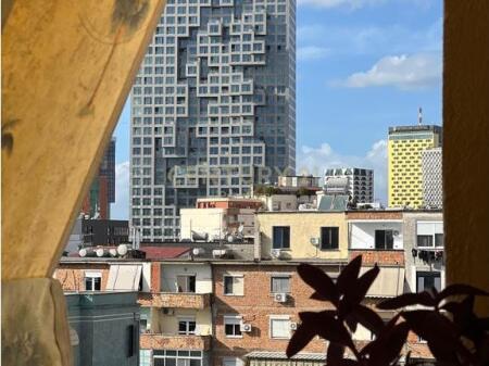 🏢 Apartament 2+1 me Qira – Pranë Ambasadës Amerikane, Tiranë