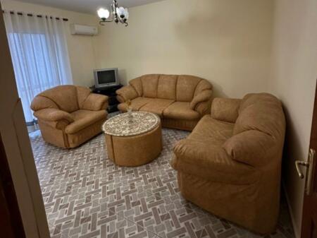 Apartament 3+1 me qira prane Fakultetit te Shkencave!