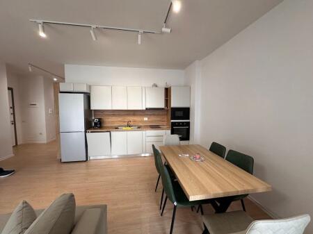 Jepet me qira apartament 2+1+2 + post parkimi tek kompleksi asl !