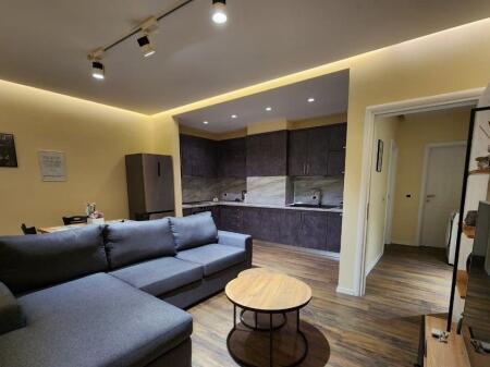 Shitet super apartament luksoz në zemër të Tiranës – tek 9 Katshet!