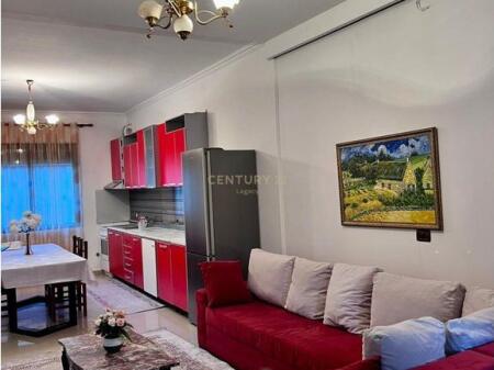Apartament 2+1 me qira në qendër të Selitës