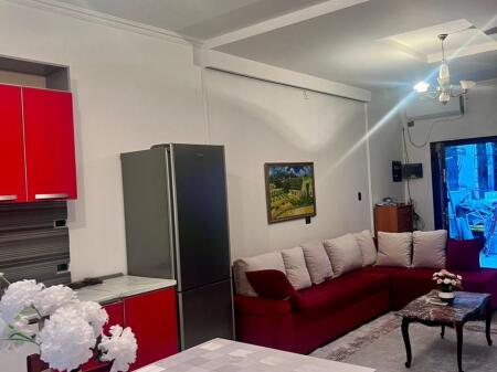 Apartament me qera 2+1