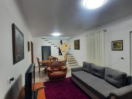 JEPET DUPLEX 2+1+2 ME QIRA NE QENDER 800 EURO
