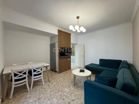 JEPET ME QIRA APARTAMENT 1+1 PRANE AMBASADES AMERIKANE 650 € /Muaj