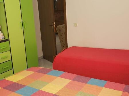 Shitet apartament 2+1 tek Rruga Dritan Hoxha!
