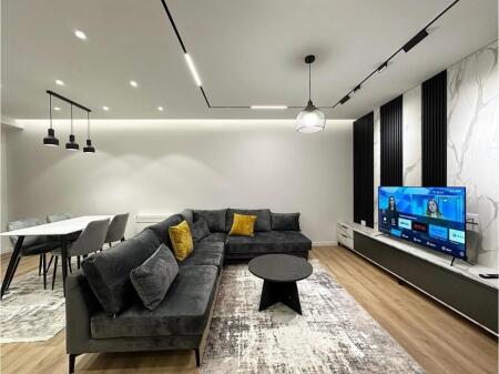 Apartament 2+1 per qira tek Shkolla e Baletit.