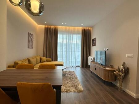 🏡 Jepet apartament 2+1 me qira prane Kika 2, Komuna e Parisit