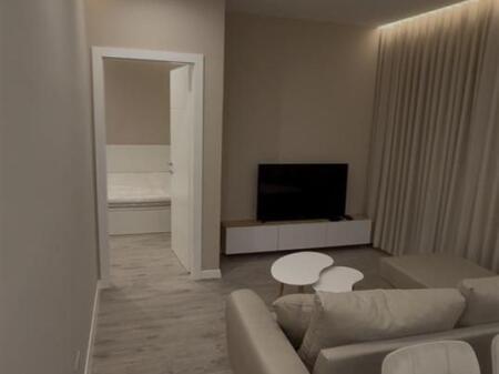 Jordan Misja, apartament 1+1 luksoz me qera (65,000 leke)
