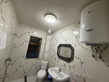 Apartament 1+1, Shkolla Harry Fullsi!