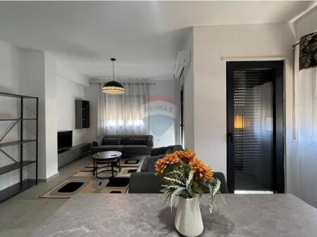 Appartamento 2+1 +2 in affitto a Fusha e Aviacionit