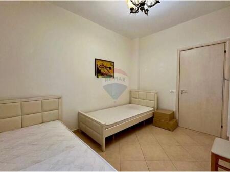 Apartament - Për Qira - Rruga Liqeni i Thatë, Tiranë