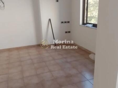 Qera, Ambient Biznesi, te 9 Kateshet, 500 euro/muaj