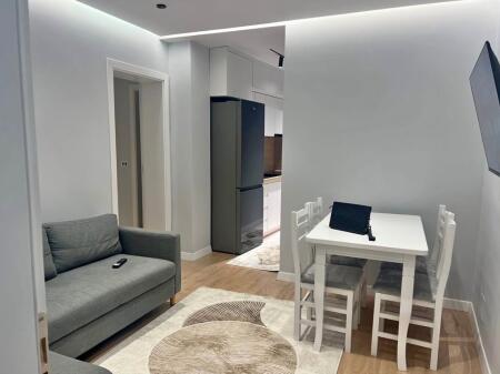 APARTAMENT ME QERA 1+1 SHKOLLA E BALETIT 50.000 LEKE