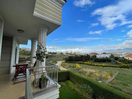 JEPET ME QIRA KATI I TRETE I NJE VILE 4-KATESHE NE MJULL- BATHORE 2min LARG TEG