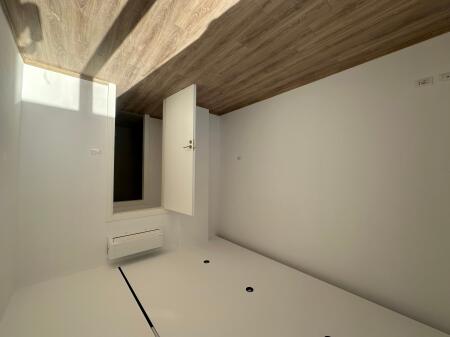 Office for rent at Kika 2