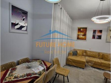 Qera, Apartament 2+1+2, Qendër, Tiranë .