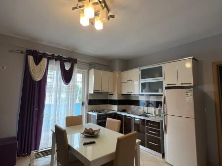 Jepet me qera apartament 2+1 fresku