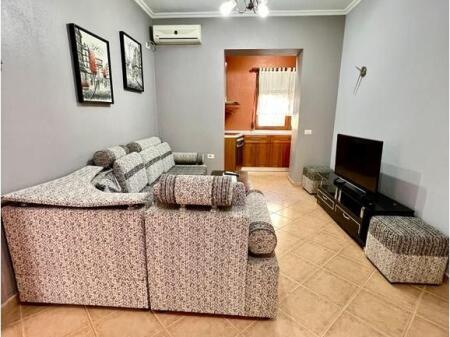 Liqeni Artificial ,apartament 1+1 per qira