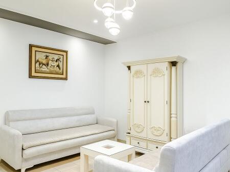 🏠 Jepet me qira apartament 📍 Te Kafe Flora