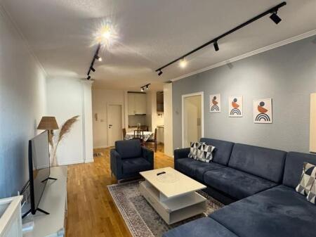 APARTAMENT ME QIRA 2+1 TE RRUGA KOSOVAREVE , TIRANE